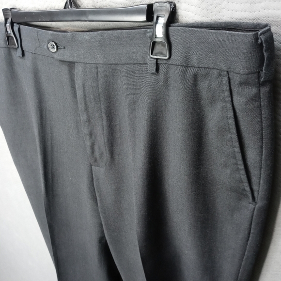 George men's gray dress pants. Flat front no cuff. - Picture 5 of 12